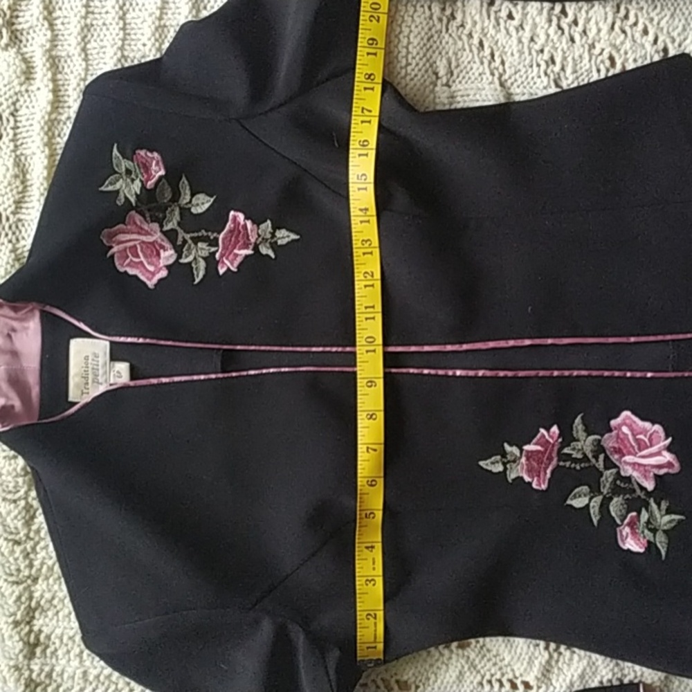 Unique Embroidered Rose Blazer - Picture 16 of 16